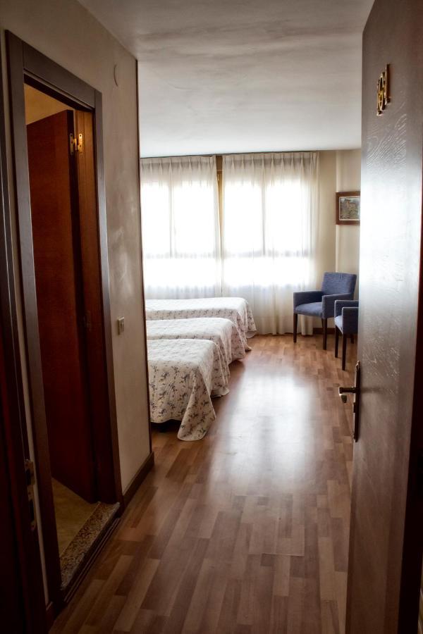 Hotel Covadonga Кангас-де-Оніс Екстер'єр фото